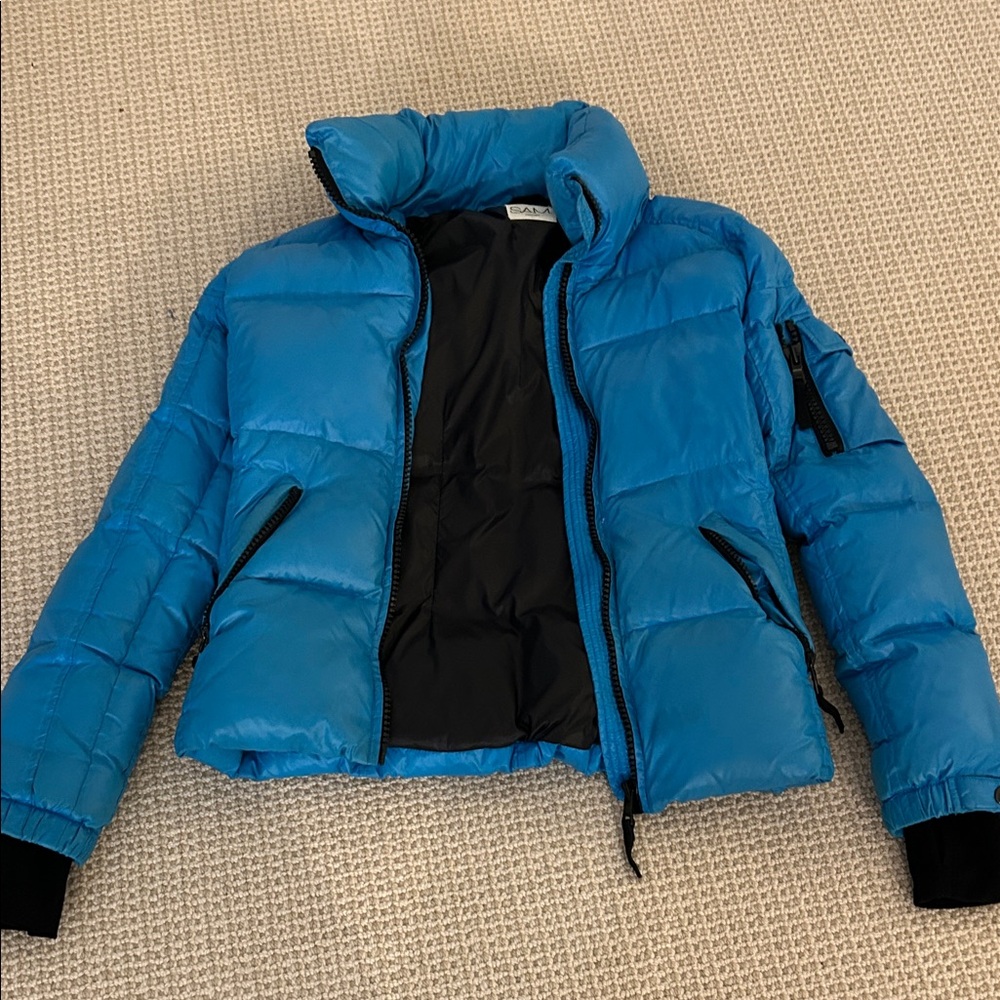 Blue SAM puffer